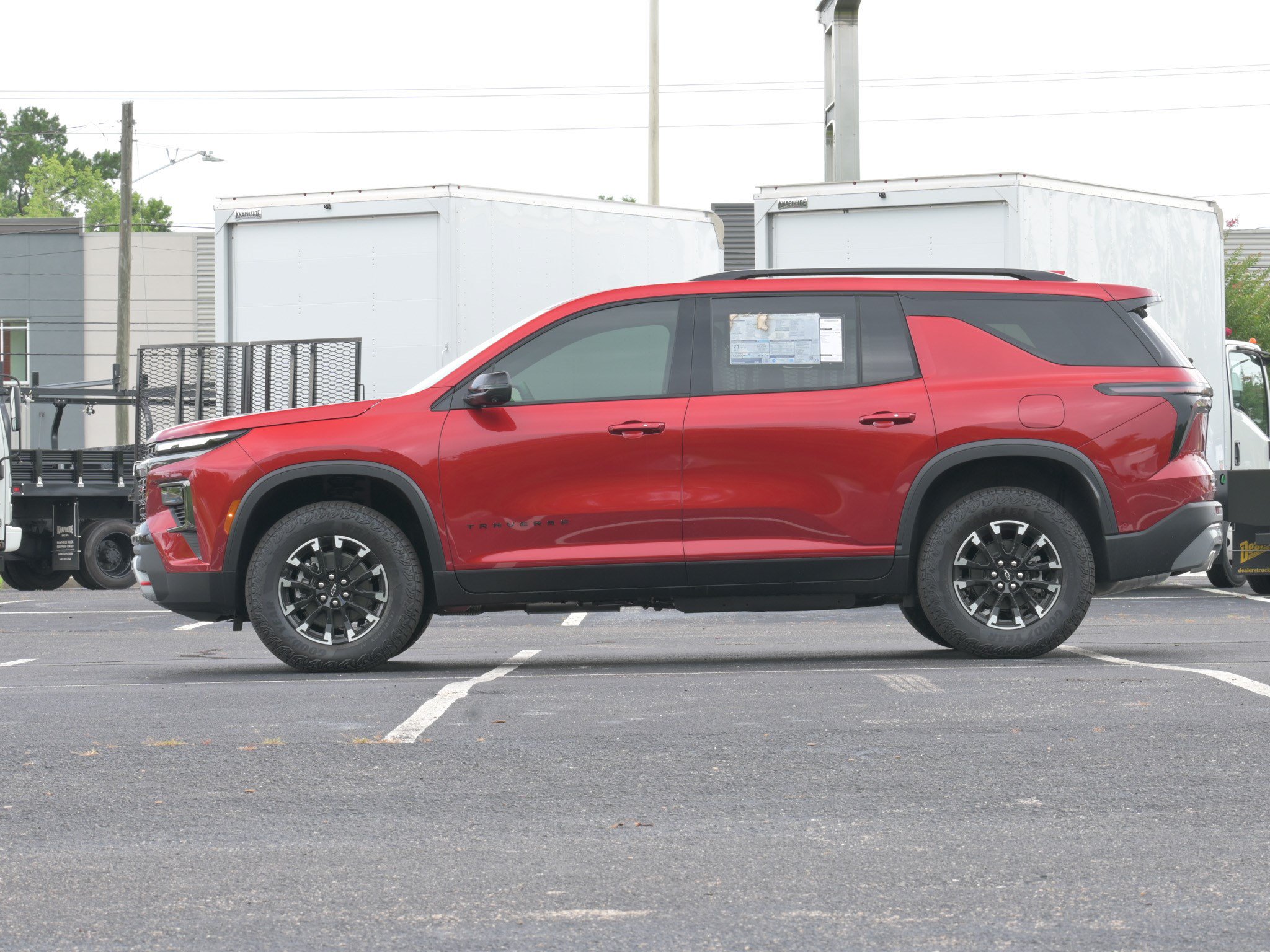 New 2026 Chevrolet Traverse Z71 w/ Enhanced Driving Package AWD/4WD image 7