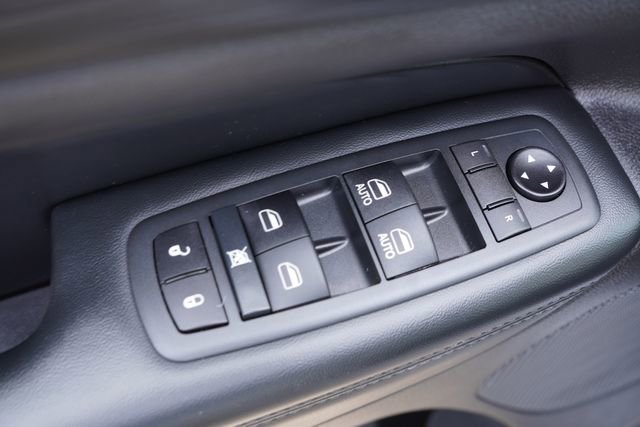 Certified 2020 Jeep Grand Cherokee Laredo w/ Quick Order Package 2BN North image 24