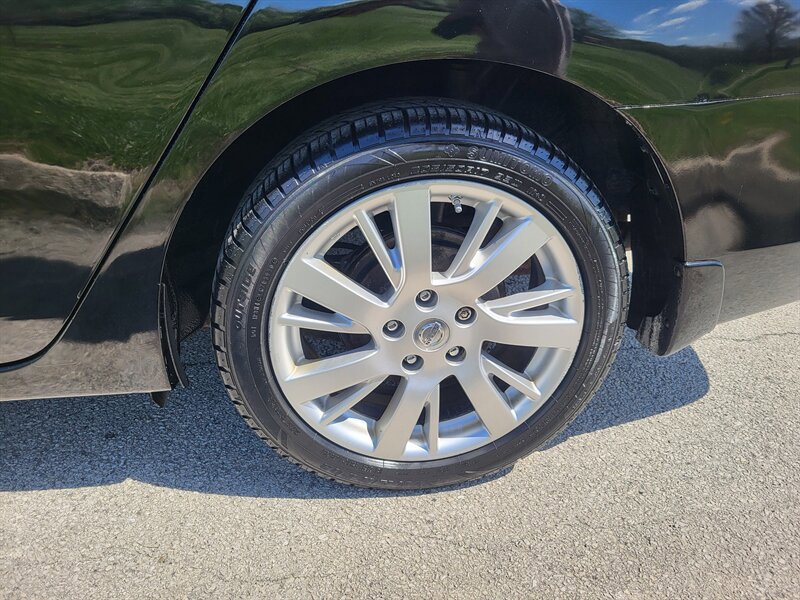 Used 2013 Nissan Sentra SL FWD image 29