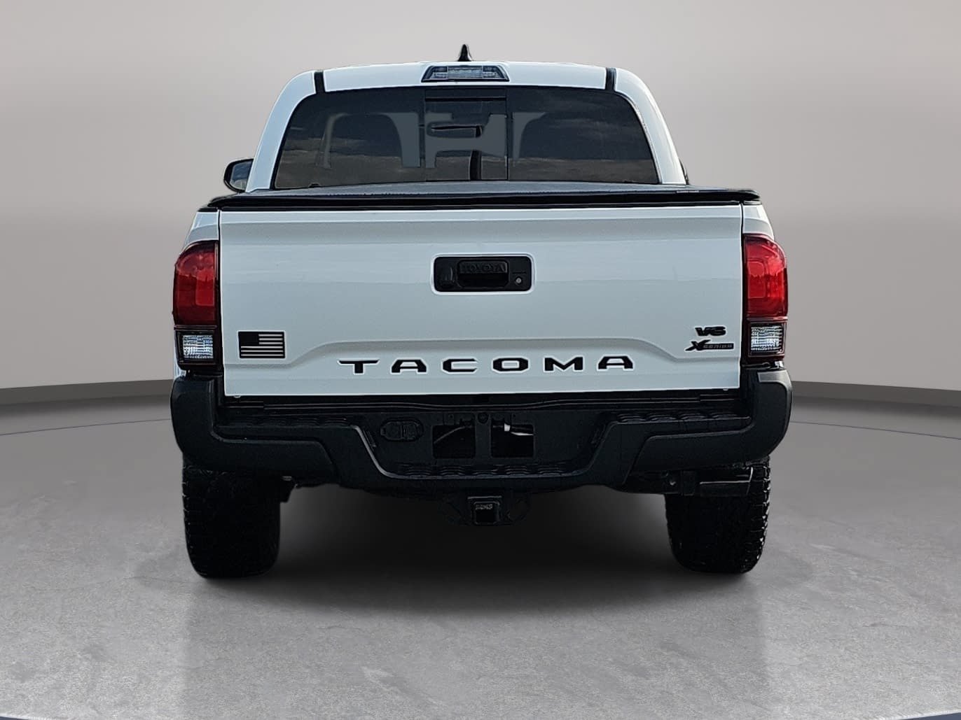 Used 2021 Toyota Tacoma SR5 RWD image 6