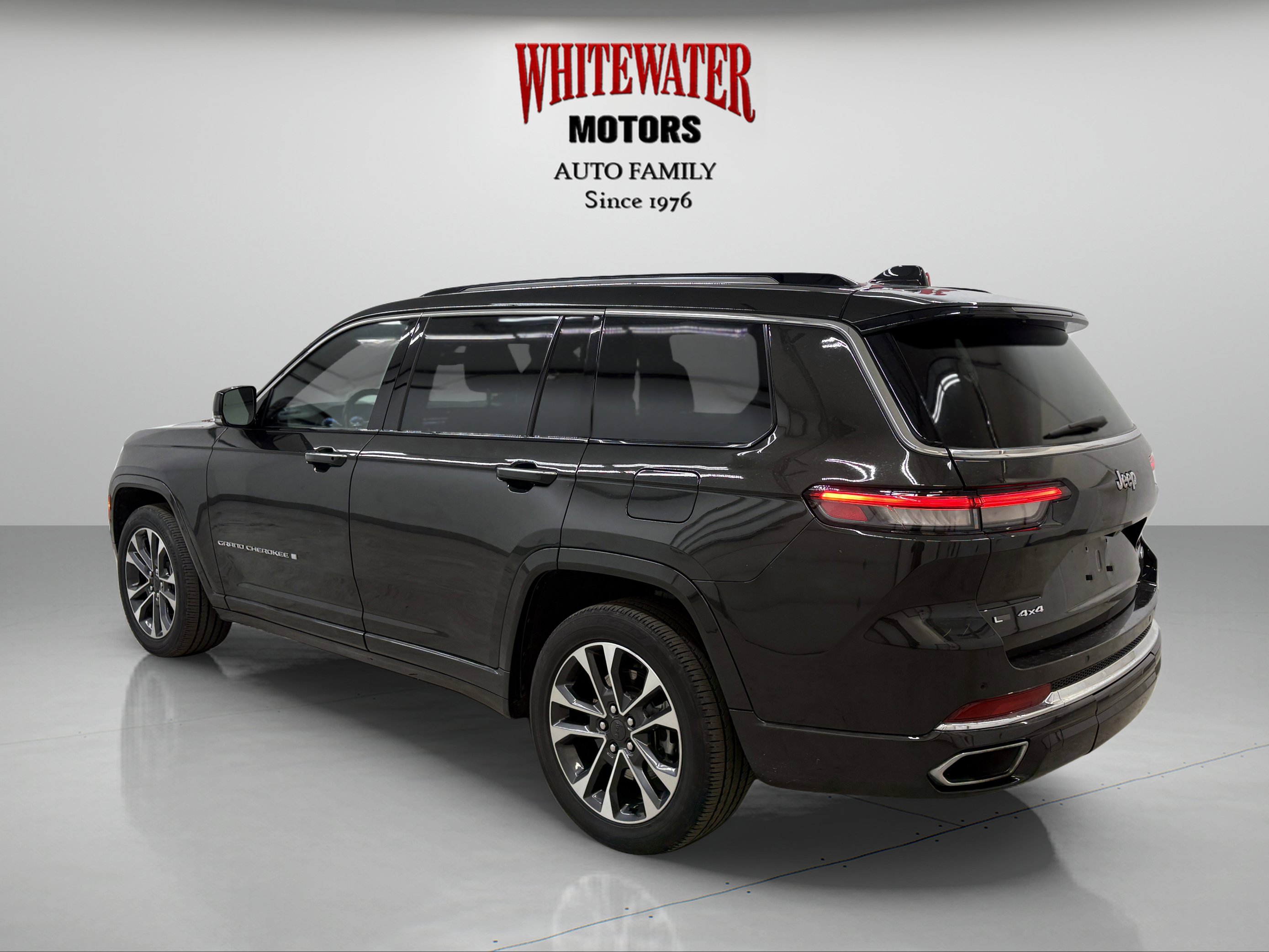 Used 2022 Jeep Grand Cherokee L Overland AWD/4WD image 2