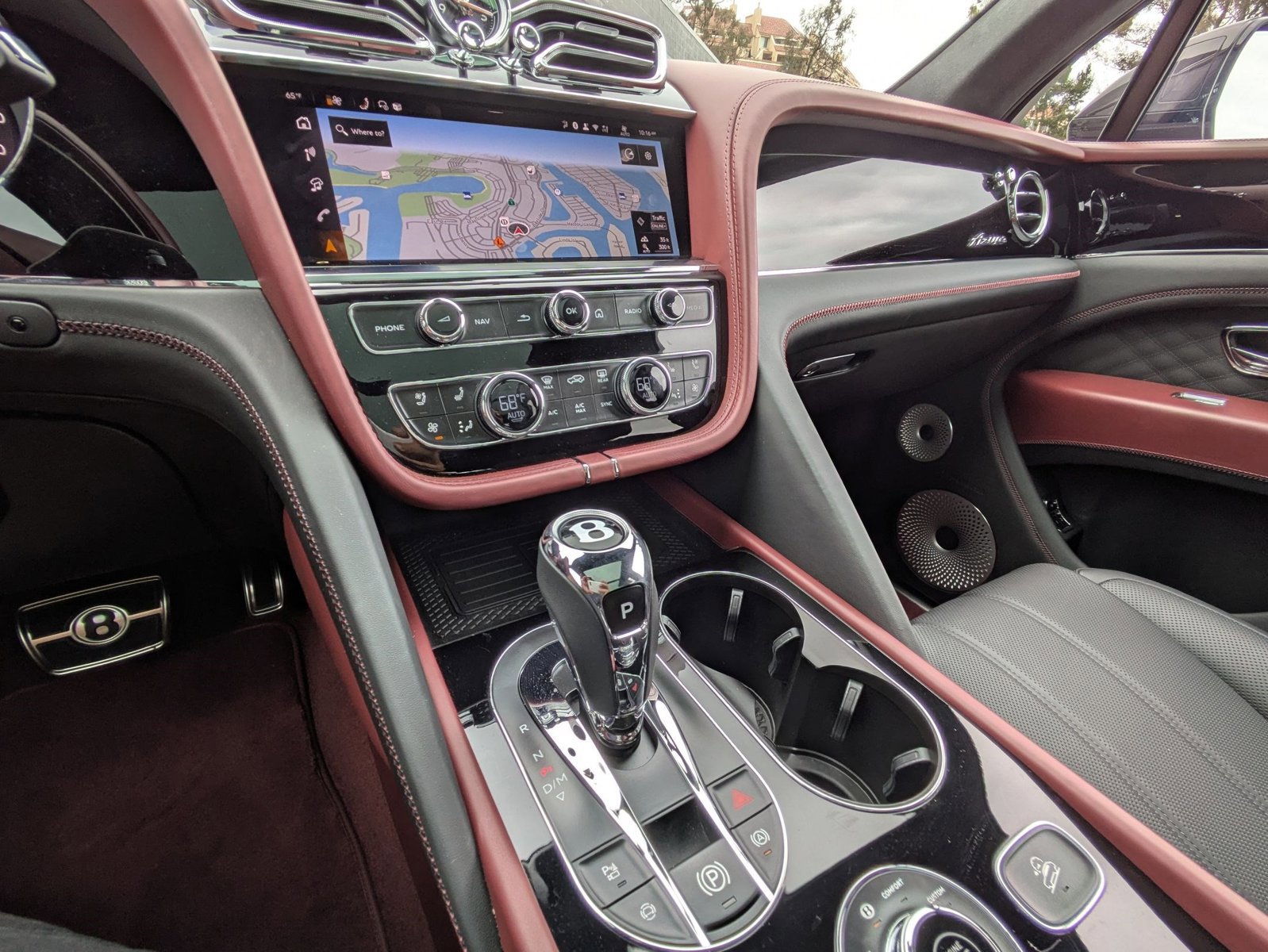 Certified 2025 Bentley Bentayga image 21