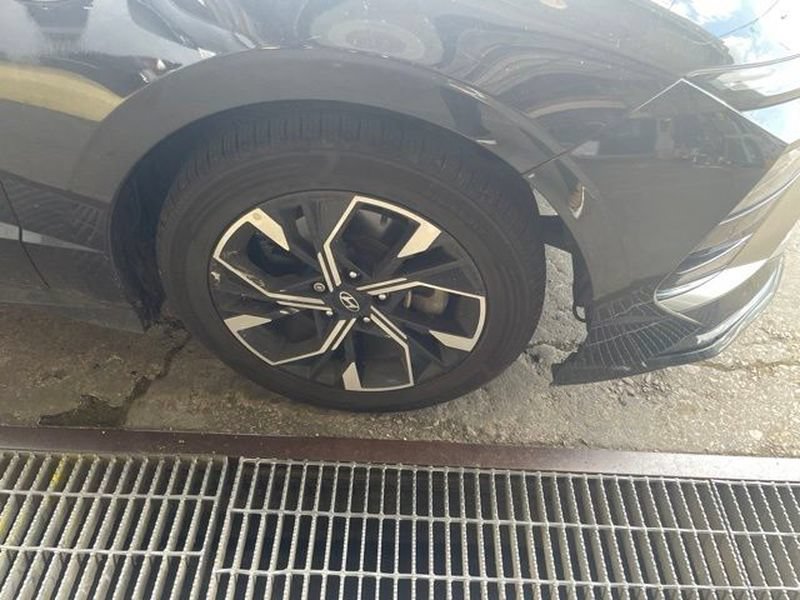 Used 2024 Hyundai Sonata SEL FWD image 2