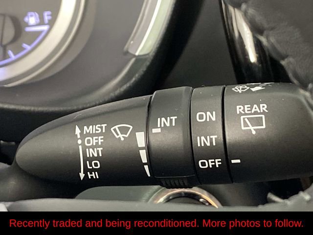 Used 2023 Toyota Highlander XLE AWD/4WD image 19