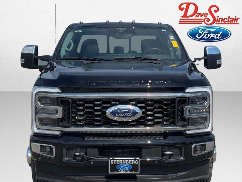 Used 2024 Ford F350 Limited image 2
