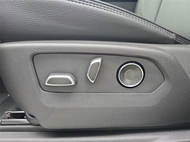 New 2025 GMC Sierra 2500 Denali w/ Denali Reserve Package image 18