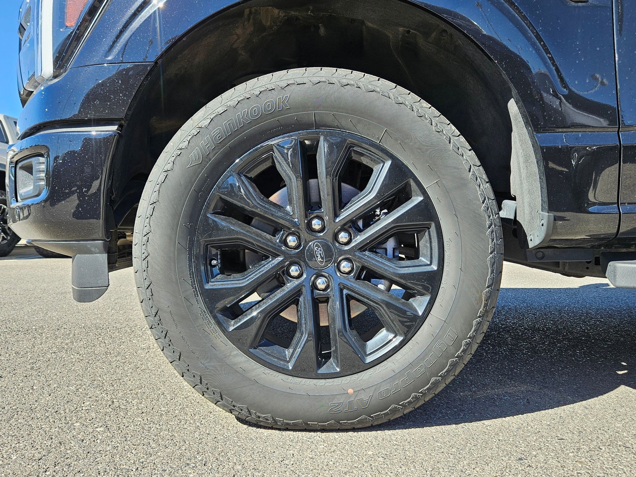 Used 2025 Ford F150 Lariat AWD/4WD image 11