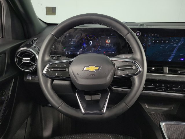 Used 2026 Chevrolet Equinox LT AWD/4WD image 21