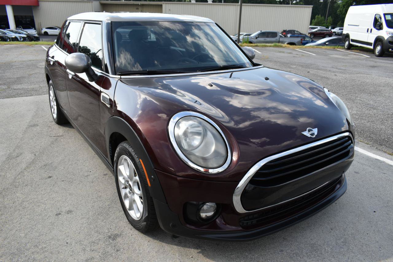 Used 2017 MINI Cooper Clubman FWD image 4
