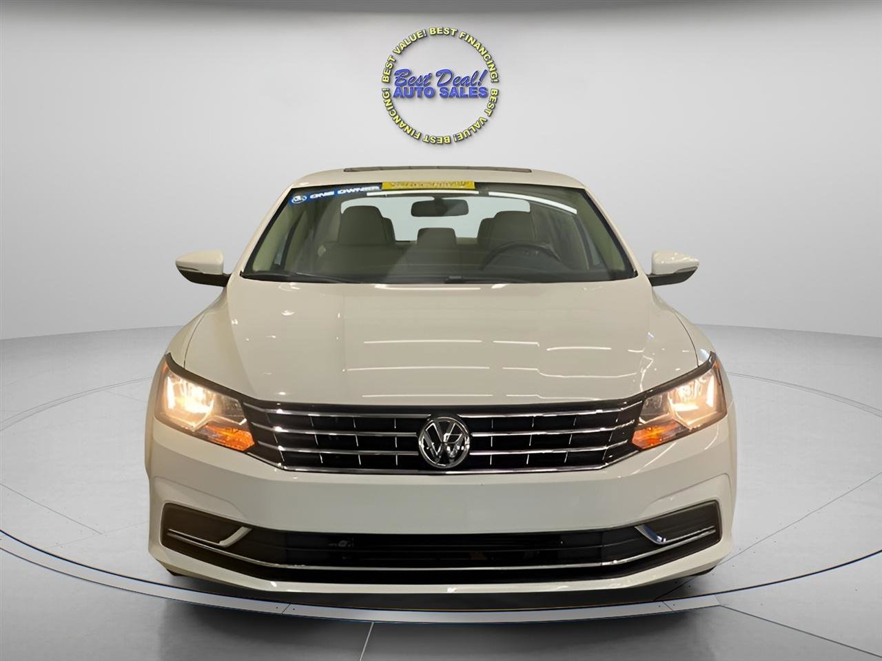 Used 2018 Volkswagen Passat 2.0T SE image 8
