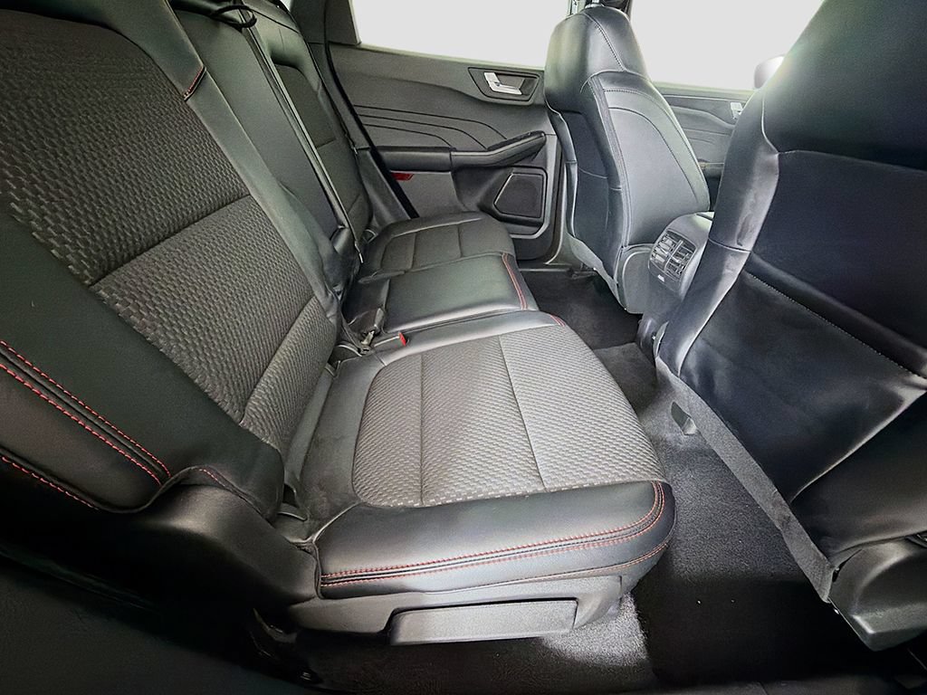 Used 2023 Ford Escape ST-Line Elite AWD/4WD image 26