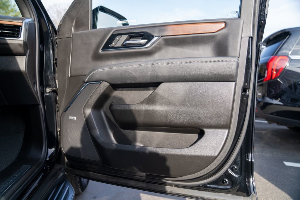 Used 2025 GMC Yukon Denali image 10