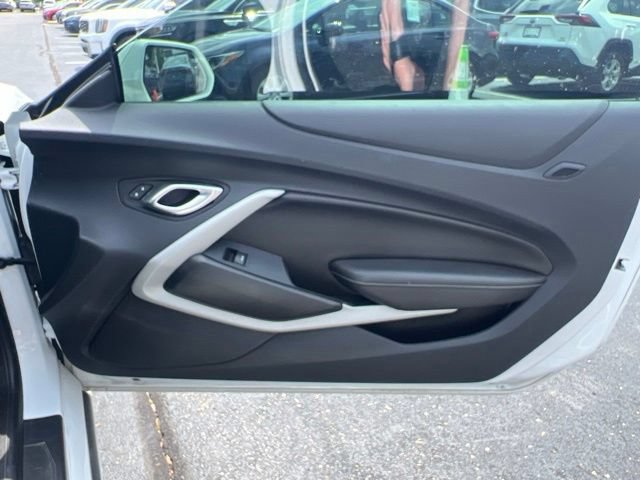 Used 2023 Chevrolet Camaro SS RWD image 34