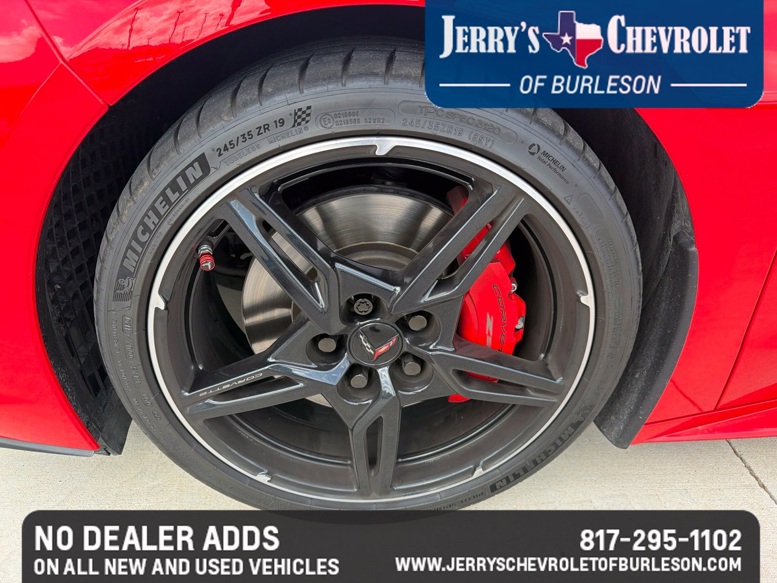 Used 2020 Chevrolet Corvette Stingray Preferred Cpe w/ 2LT Preferred Equipment Group RWD image 9