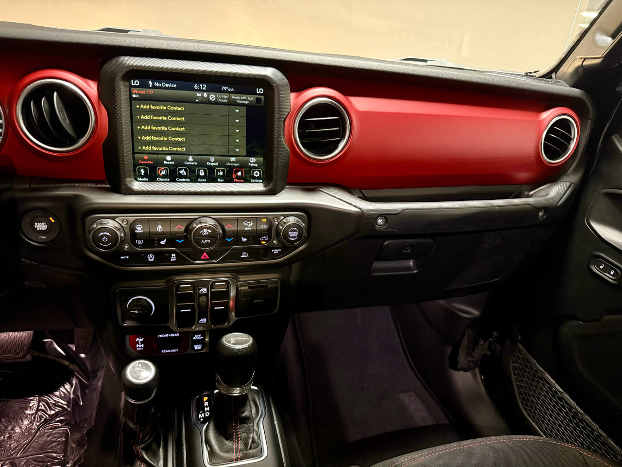 Used 2022 Jeep Gladiator Rubicon w/ Cold Weather Group image 21