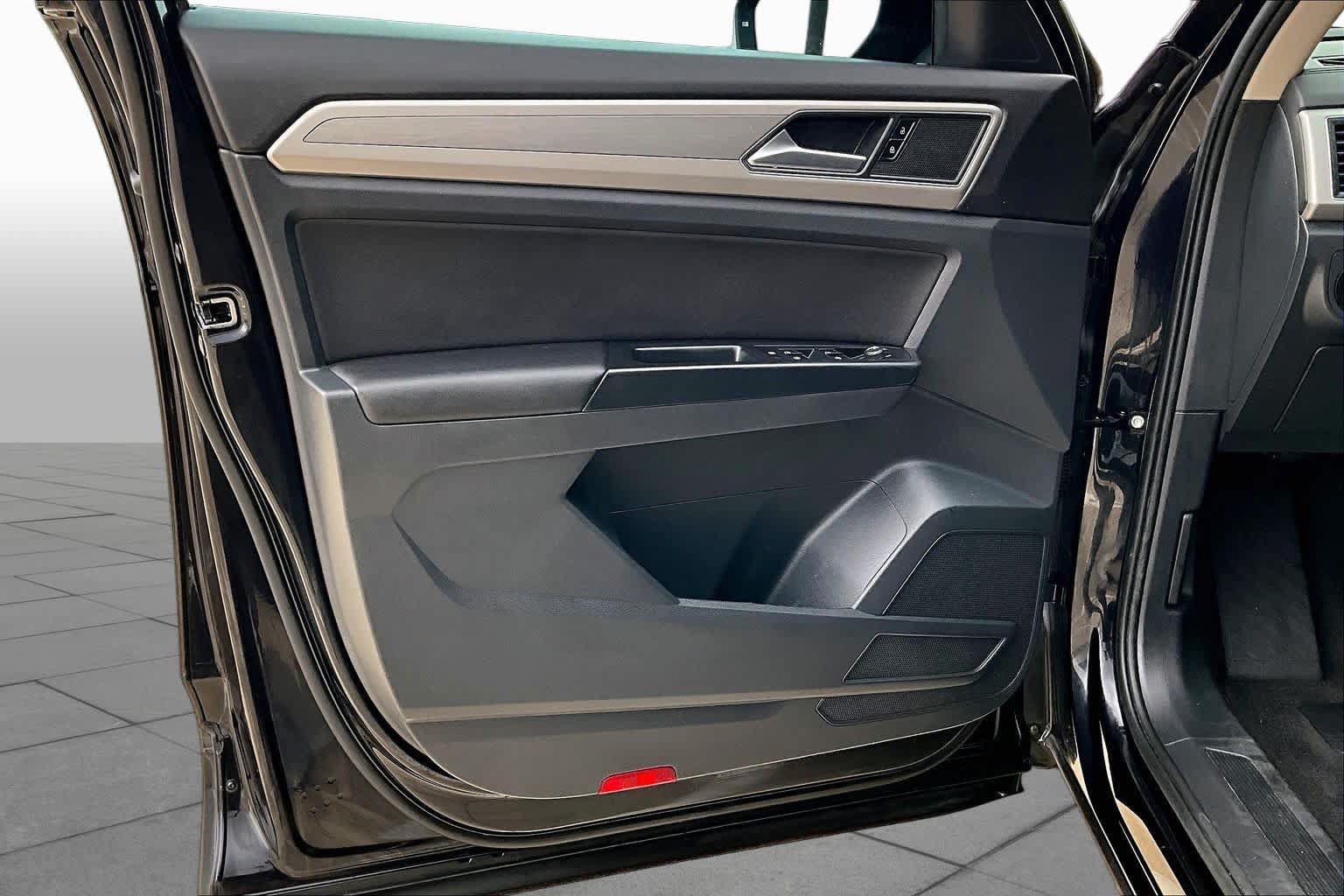 Used 2019 Volkswagen Atlas S FWD image 21