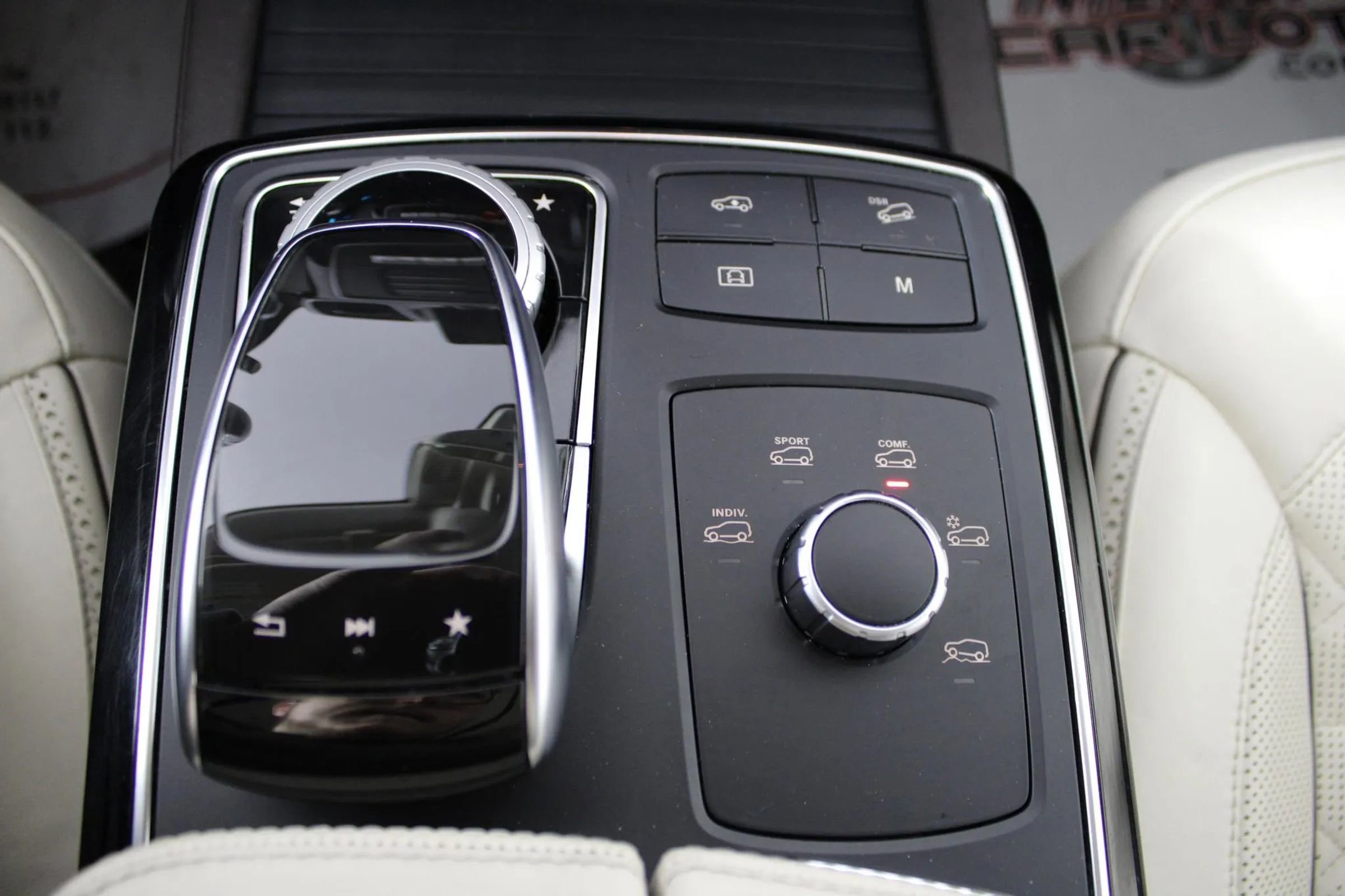 Used 2019 Mercedes-Benz GLS 450 4MATIC image 24