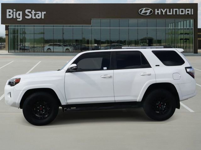 Used 2023 Toyota 4Runner SR5 Premium w/ Moonroof Package RWD image 2