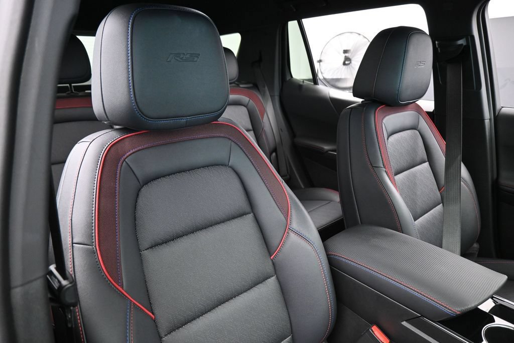 Used 2025 Chevrolet Equinox RS FWD image 43