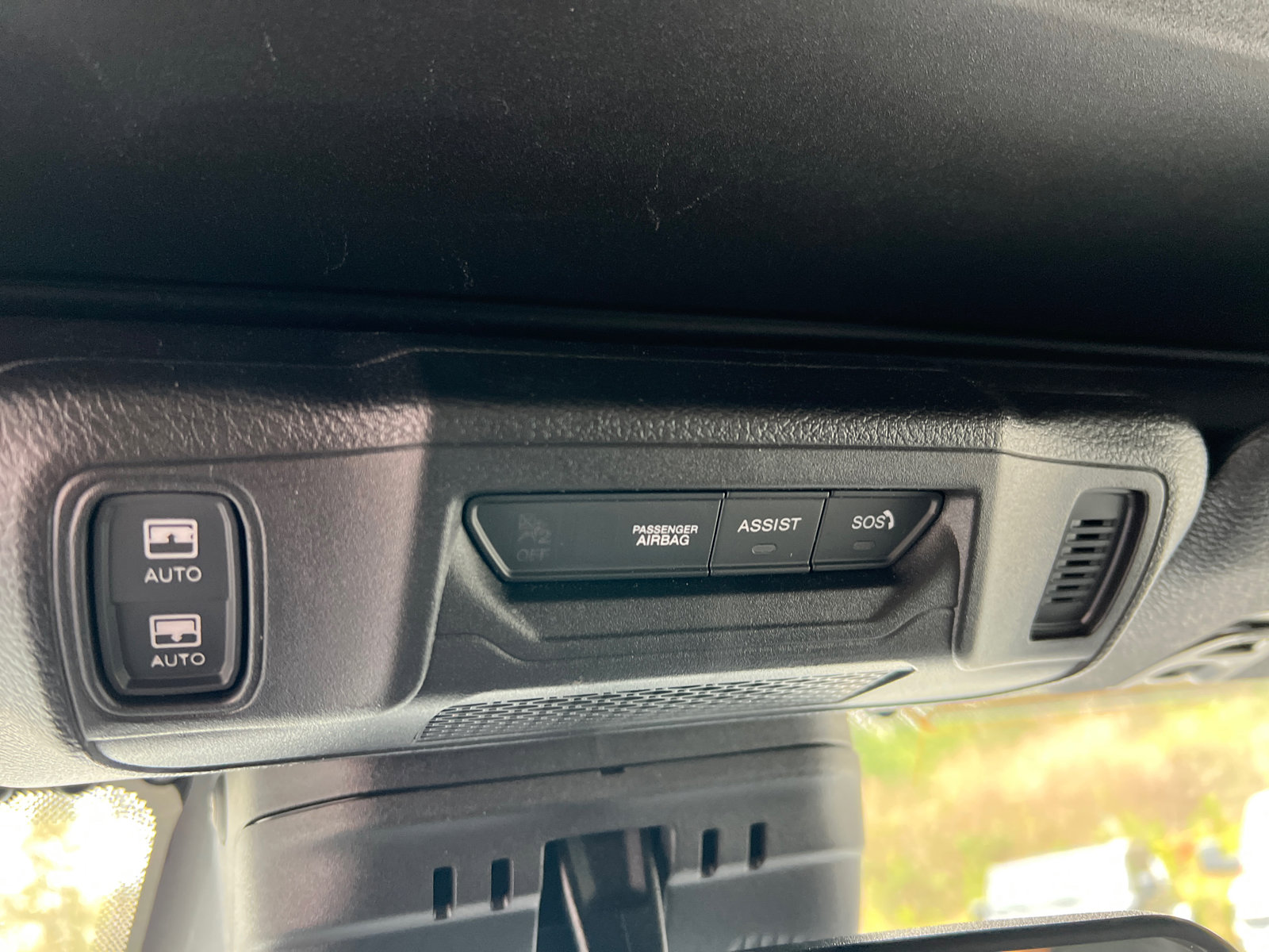 Used 2025 Jeep Wrangler Sahara w/ Safety Group image 23