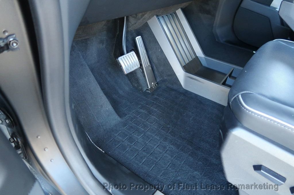 Used 2024 Tesla Cybertruck AWD Crew Cab image 12