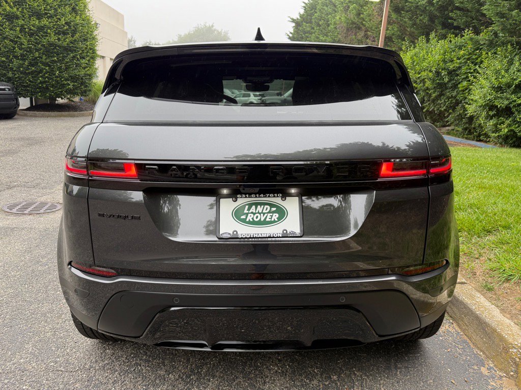 New 2026 Land Rover Range Rover Evoque S image 4