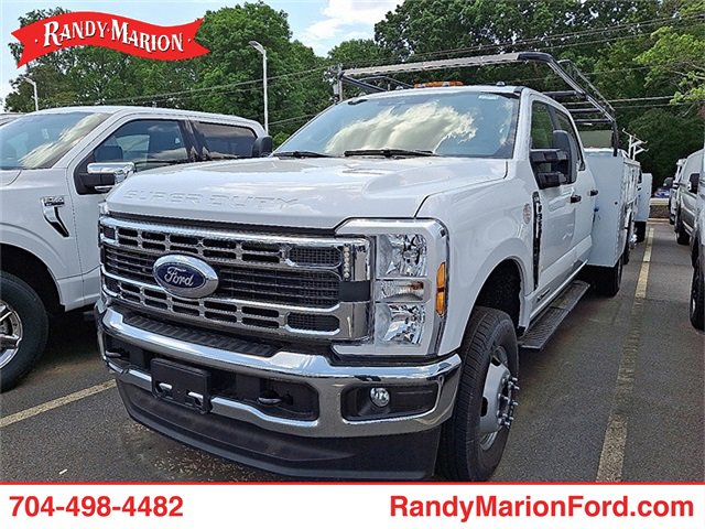 New 2024 Ford F350 XL w/ XL Chrome Package