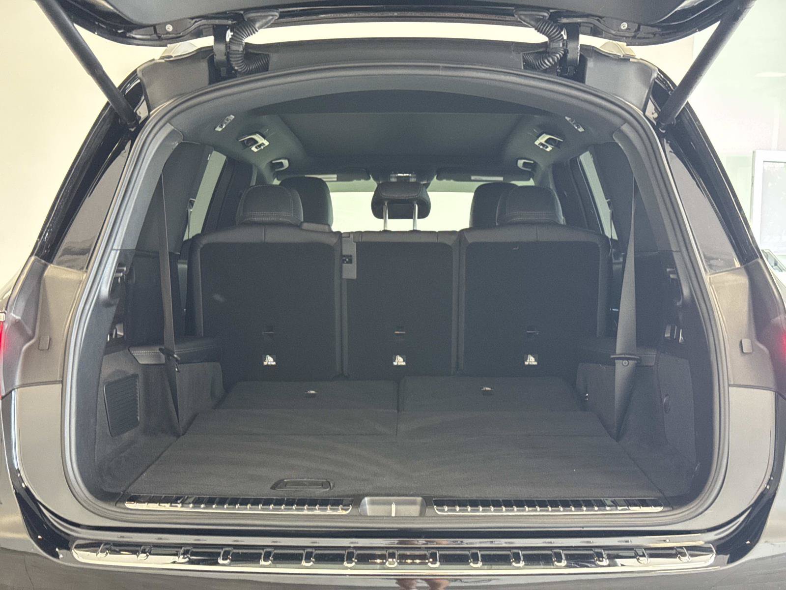 Certified 2024 Mercedes-Benz GLS 450 4MATIC image 26