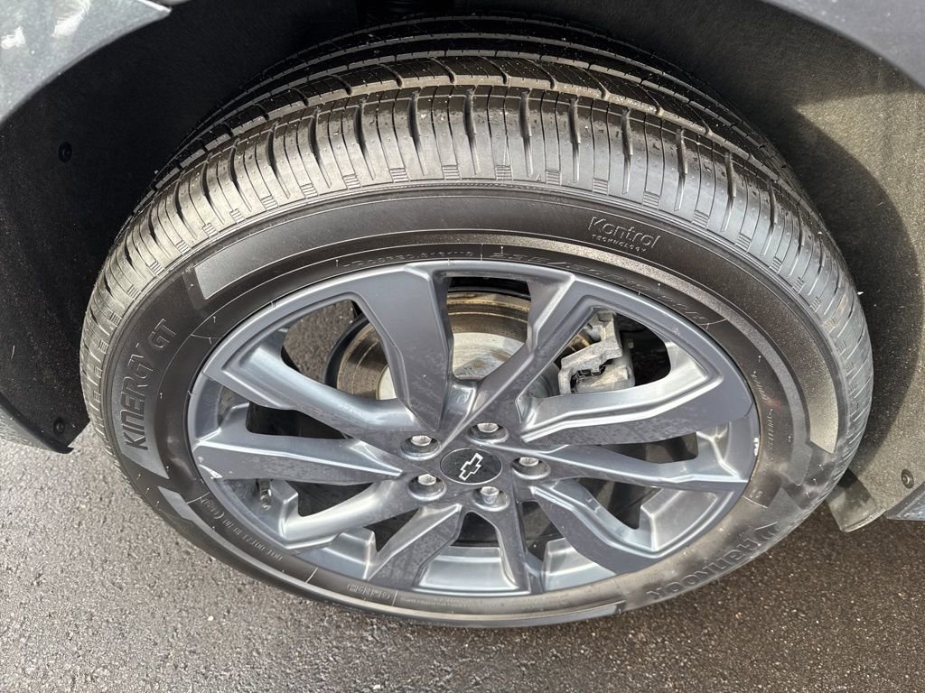 Used 2022 Chevrolet Equinox RS w/ RS Leather Package image 13