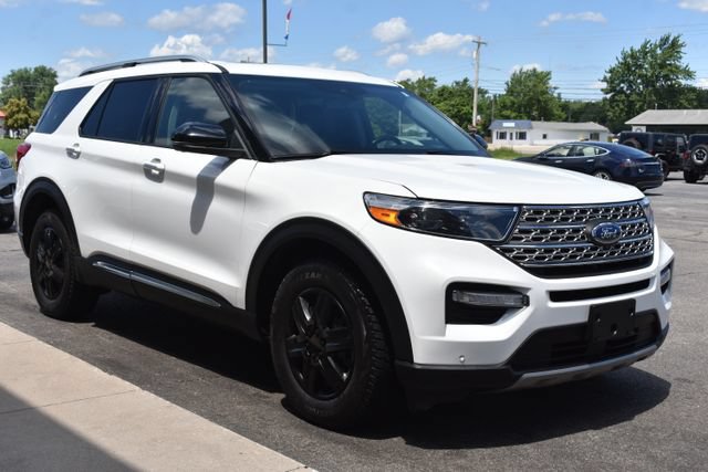 Used 2023 Ford Explorer Limited w/ Class IV Trailer Tow Package AWD/4WD image 14