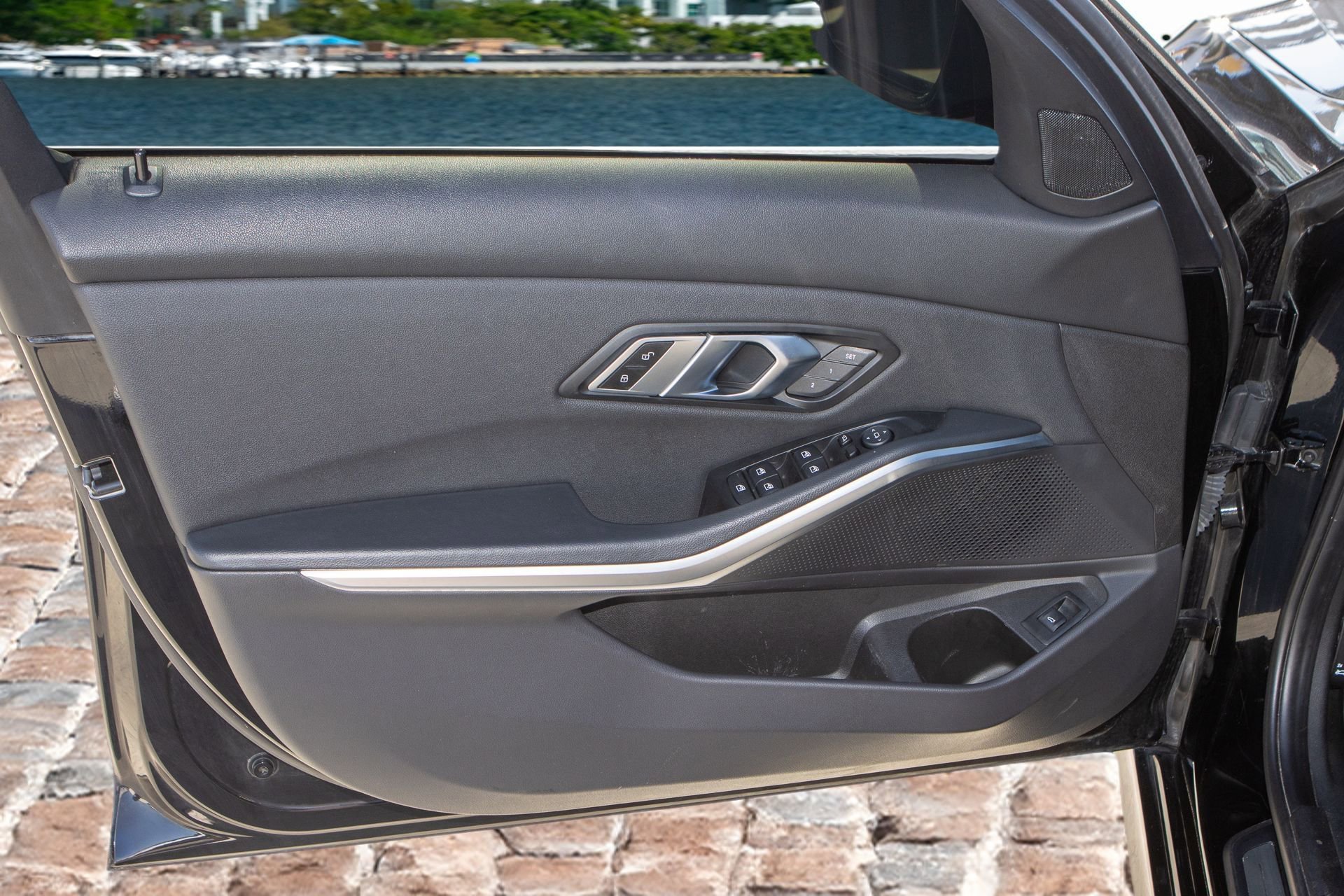 Used 2019 BMW 330i xDrive Sedan w/ Driving Assistance Package image 10