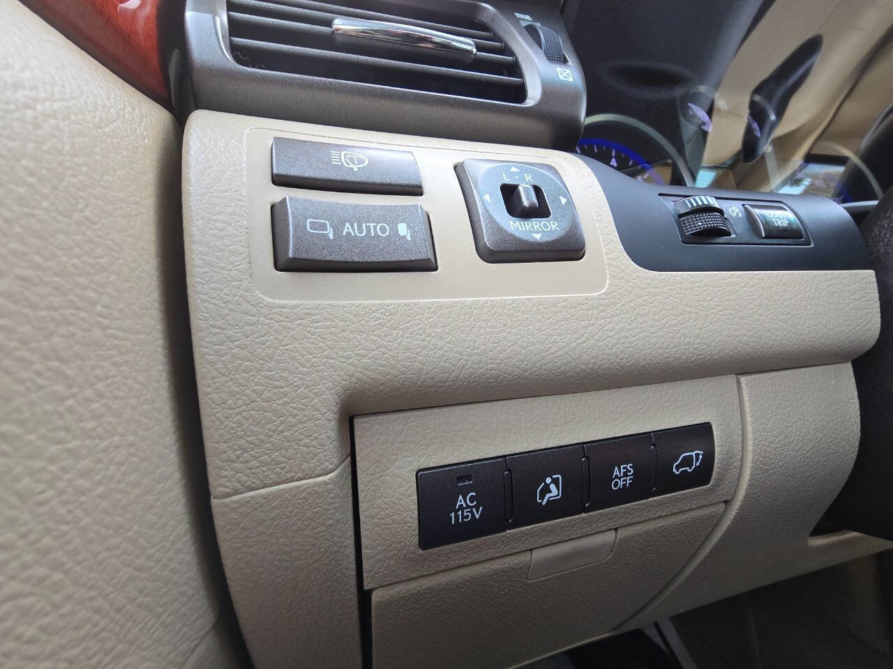 Used 2008 Lexus LX 570 4WD image 14