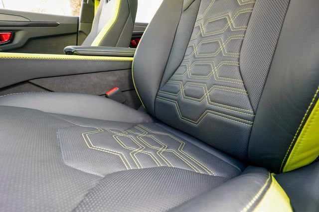 Used 2025 Lamborghini Urus SE image 52