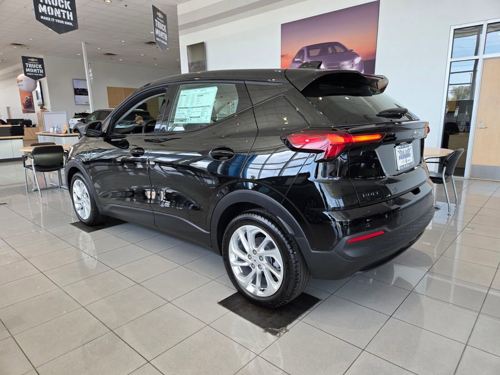 New 2027 Chevrolet Bolt LT w/ Comfort Package image 3