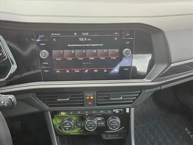 Used 2022 Volkswagen Jetta SEL image 15