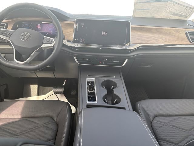 New 2026 Volkswagen Atlas SE image 10