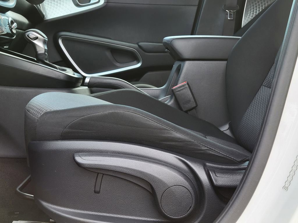 Used 2020 Kia Soul LX image 21