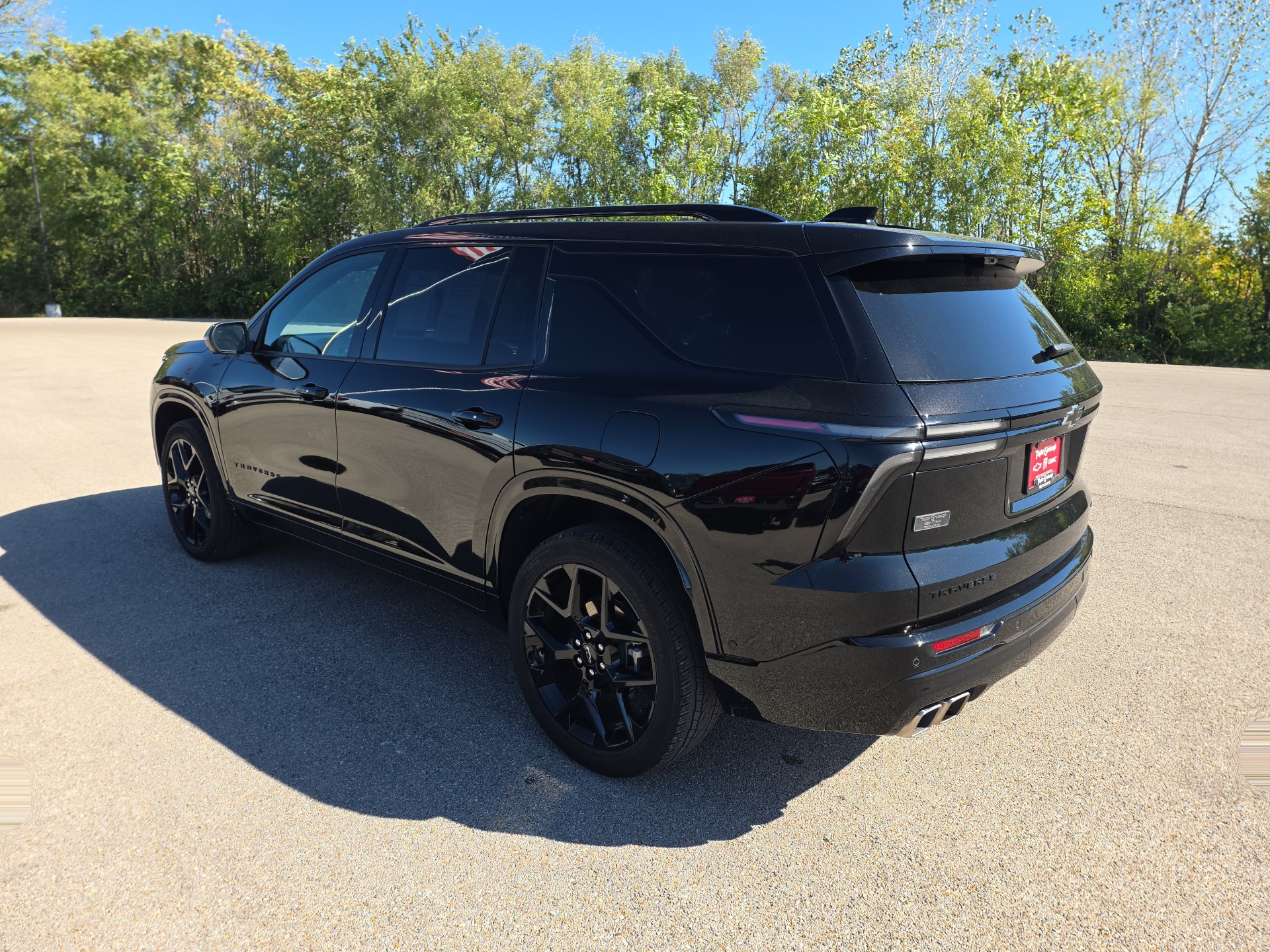 Used 2026 Chevrolet Traverse RS FWD image 6