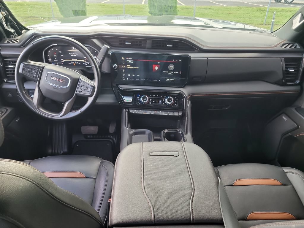 Used 2024 GMC Sierra 2500 AT4 AWD/4WD image 14