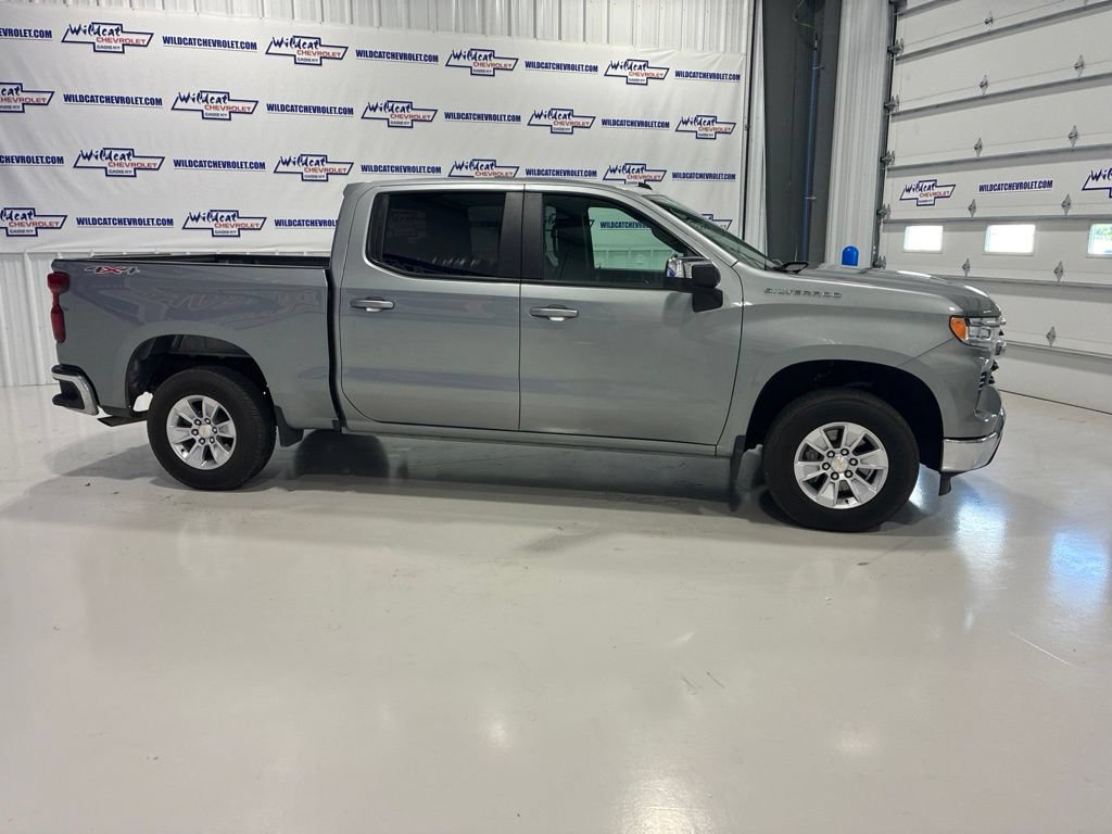 Used 2026 Chevrolet Silverado 1500 LT AWD/4WD image 10