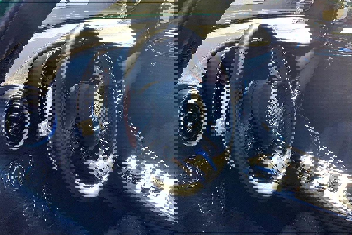 New 2025 Alfa Romeo Giulia w/ Driving Assist Package image 6