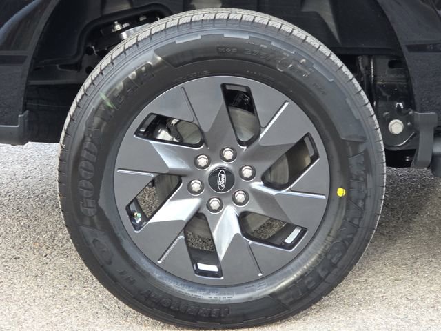 New 2025 Ford F150 Lightning Flash AWD/4WD image 9