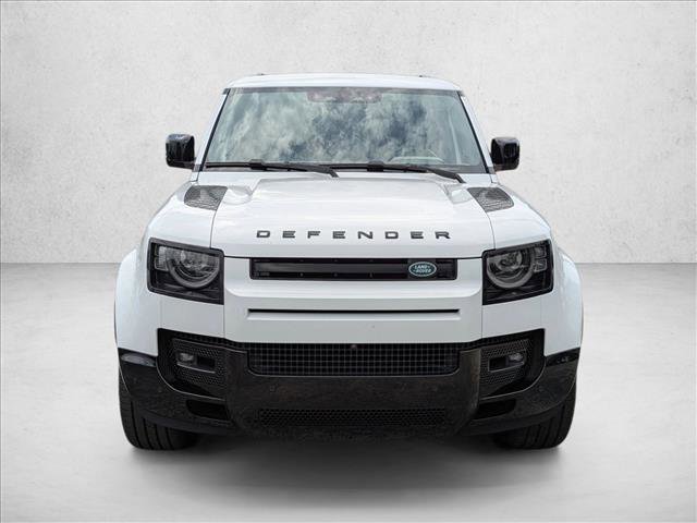 Used 2024 Land Rover Defender 130 X-Dynamic SE video 2