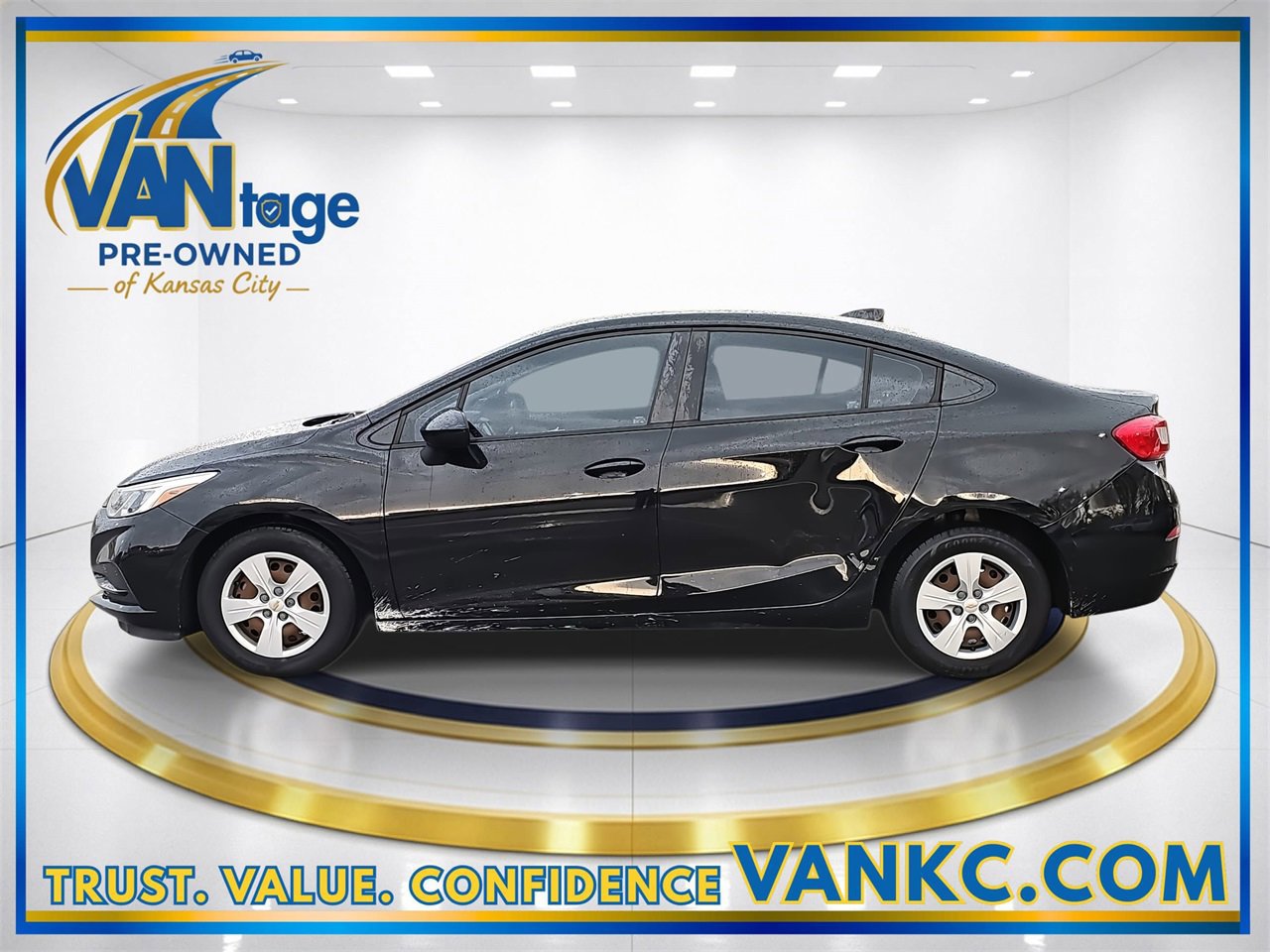 Used 2018 Chevrolet Cruze LS image 10