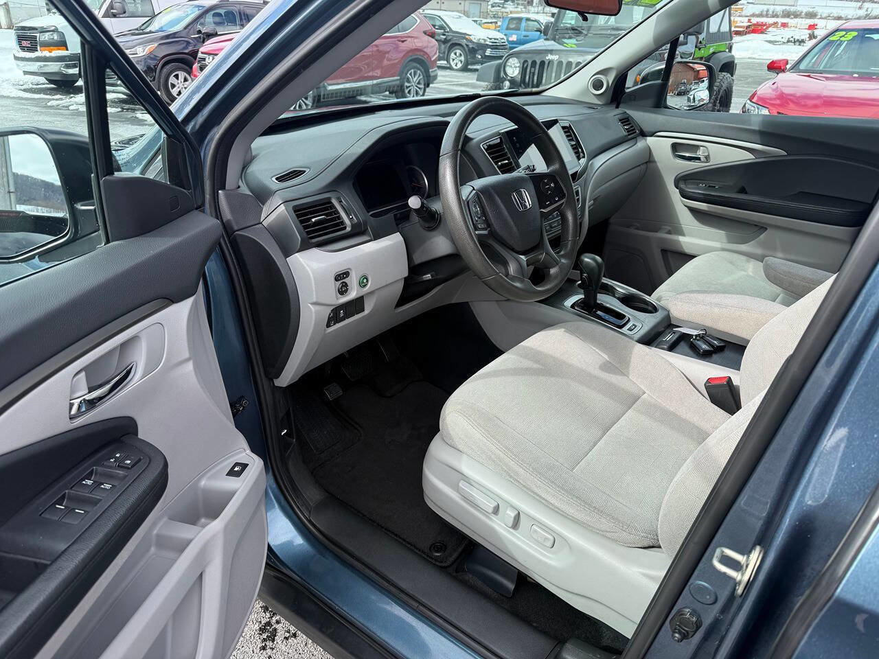 Used 2020 Honda Pilot EX image 9