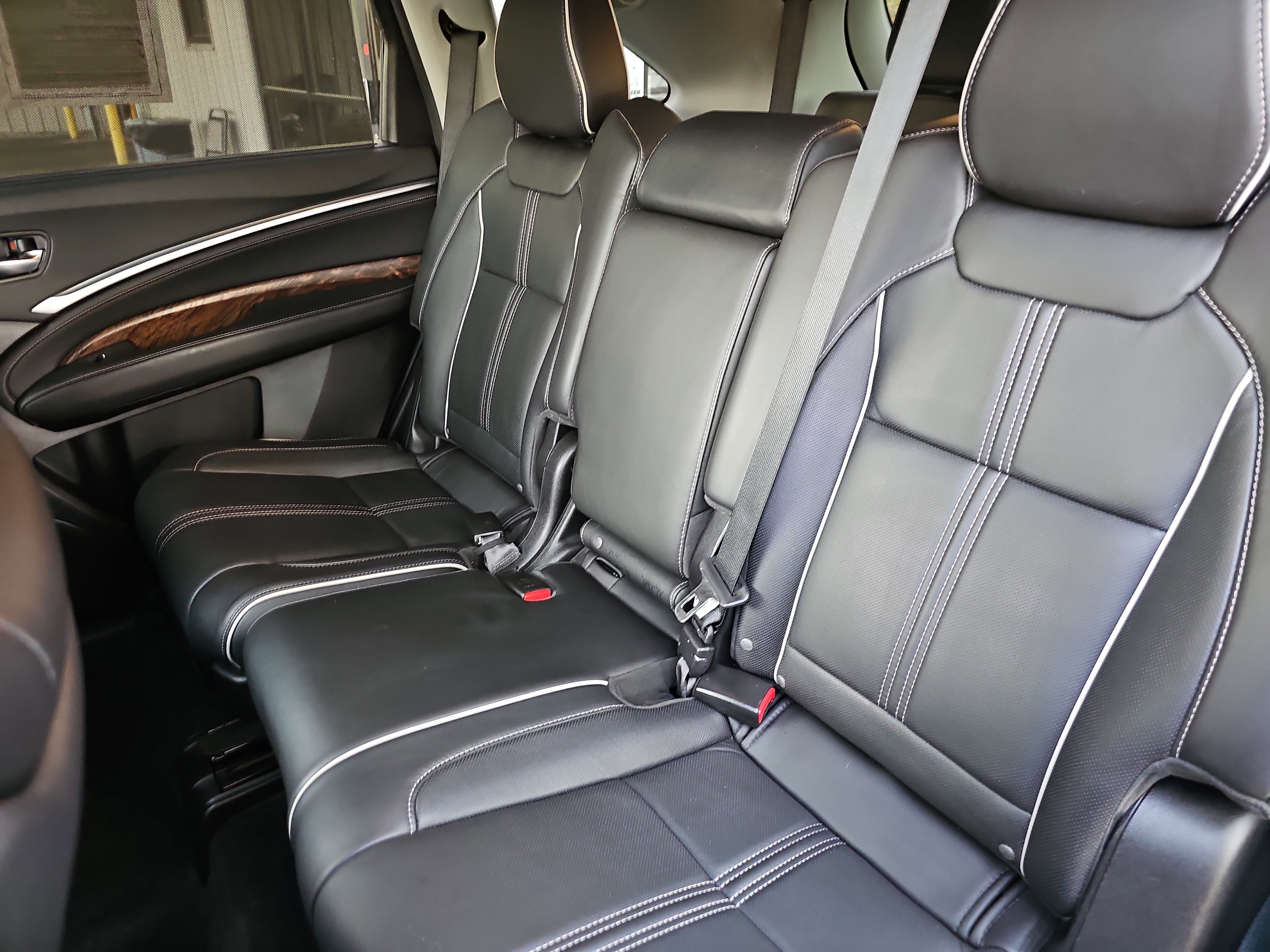 Used 2019 Acura MDX FWD w/ Advance & Entertainment image 16