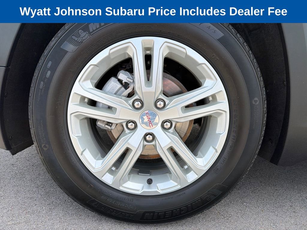 Used 2024 GMC Terrain SLE w/ Driver Convenience Package FWD image 2