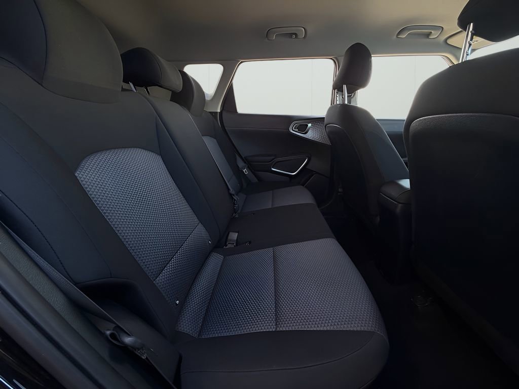 Used 2023 Kia Soul LX w/ Option Group 015 image 28