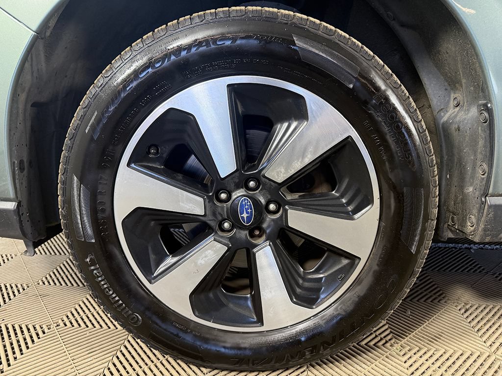 Used 2018 Subaru Forester 2.5i Premium w/ All-Weather Package AWD/4WD image 18