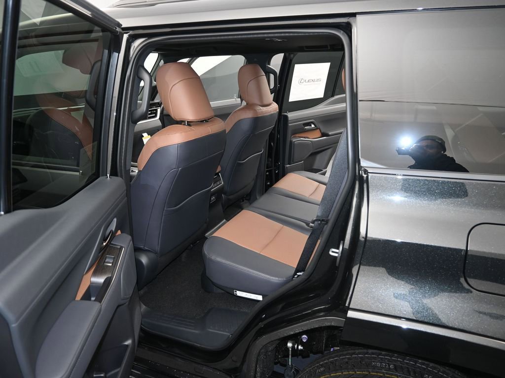 New 2025 Lexus GX 550 image 12